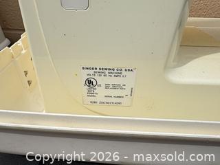 MaxSold Auction: Singer 8280 Sewing Machine, Cream/Off-White, Electric 120V - Decatur (Georgia, USA) SELLER MANAGED Reseller Online Auction - North Druid Hills Road (STORAGE)