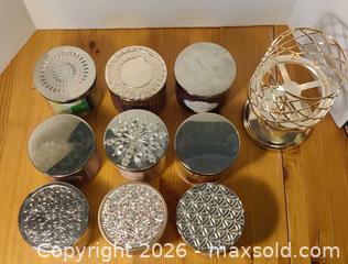 MaxSold Auction: Bath & Body Works 9 Medium 3-Wick Scented Candles (Purple) 9 Candles - Toronto (Ontario, Canada) SELLER MANAGED Moving Online Auction - Howard Park Avenue