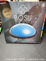 MaxSold Auction: BOSU Balance Trainer 65 cm Blue - Toronto (Ontario, Canada) SELLER MANAGED Moving Online Auction - Howard Park Avenue