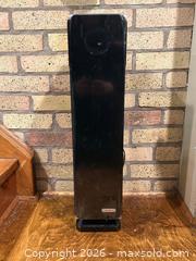 MaxSold Auction: GermGuardian Air Purifier with 3 Size C HEPA Replacement Filters – AC5000 Series - Toronto (Ontario, Canada) SELLER MANAGED Moving Online Auction - Howard Park Avenue
