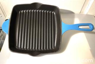 MaxSold Auction: Kuhn Rikon Cast Iron Grill Pan – 26cm/10.25”, Blue Enamel, Swiss Design, In Box - Toronto (Ontario, Canada) SELLER MANAGED Moving Online Auction - Howard Park Avenue