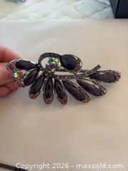 MaxSold Auction: (3pc) Vintage Hair Clips - New Westminster (British Columbia, Canada) PARTNER MANAGED Estate Sale Online Auction - Chestnut Street