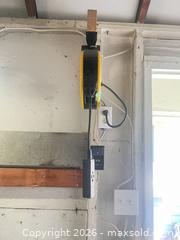 MaxSold Auction: Bayco SL-800 Retractable Metal Cord Reel: 30ft Cord w/ 3 Grounded Outlets - New Westminster (British Columbia, Canada) PARTNER MANAGED Estate Sale Online Auction - Chestnut Street