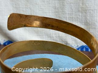 MaxSold Auction: RAFAEL Hammered Gold Tone Bangle - Vintage - Hamilton (Ontario, Canada) SELLER MANAGED Estate Sale Online Auction - Gertrude Street