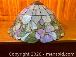 MaxSold Auction: Vintage Stained Glass Lamp Fixture - Hamilton (Ontario, Canada) SELLER MANAGED Estate Sale Online Auction - Gertrude Street