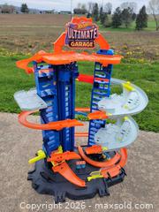 MaxSold Auction: Hot Wheels City Ultimate Garage Playset Incomplete No Cars  - East Cocalico Township (Pennsylvania, USA) SELLER MANAGED Downsizing Online Auction - Stevens Road