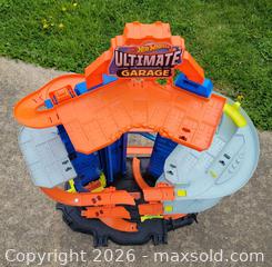 MaxSold Auction: Hot Wheels City Ultimate Garage Playset Incomplete No Cars  - East Cocalico Township (Pennsylvania, USA) SELLER MANAGED Downsizing Online Auction - Stevens Road