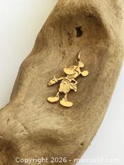MaxSold Auction: Vintage 10 Karat Gold Mickey Mouse Charm/Pendant - Saanich (British Columbia, Canada) PARTNER MANAGED Reseller Online Auction - Old West Saanich Road