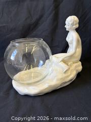 MaxSold Auction: Art Deco Ceramic Nude Lady Holder With Glass Aquarium Bowl - Toronto (Ontario, Canada) PARTNER MANAGED Reseller Online Auction - Railside Road