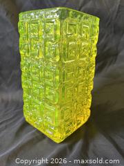 MaxSold Auction: Glowy Mod Era Riihimaki Riihimaen Lasi Oy Taalari Designed By Tamara Aladin Vaseline Uranium Glass Vase C.1968 - Toronto (Ontario, Canada) PARTNER MANAGED Reseller Online Auction - Railside Road