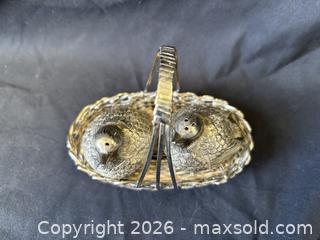 MaxSold Auction: Vintage Silver Plated Birds In Mesh Basket Salt + Pepper Shaker Set   - Toronto (Ontario, Canada) PARTNER MANAGED Reseller Online Auction - Railside Road