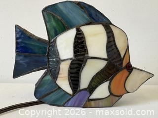 MaxSold Auction: Vintage Stained Glass Angel Fish Table Accent Lamp Works Fine - Toronto (Ontario, Canada) PARTNER MANAGED Reseller Online Auction - Railside Road