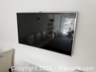 MaxSold Auction: LG 50" LED Smart TV (Model 50LB6100-UG) - Toronto (Ontario, Canada) SELLER MANAGED Moving Online Auction - Dupont Street