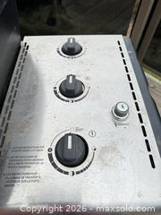MaxSold Auction: Weber Spirit 3-Burner Propane Grill A - Toronto (Ontario, Canada) Downsizing Online Auction - Bonacres Avenue