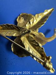 MaxSold Auction: 18 K Yellow Gold Lily & Pearl Brooch  - King (Ontario, Canada) PARTNER MANAGED Downsizing Online Auction - Weston Road