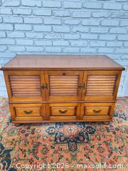 MaxSold Auction: Beautiful LANE cedar chest - Cocoa (Florida, USA) SELLER MANAGED Estate Sale Online Auction - Broadcast Court