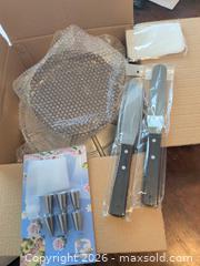 MaxSold Auction: Goutime Cake Turntable 12" Aluminium Professional Cake Decorating Supplies Kit Set, Rotati - Vancouver (British Columbia, Canada) SELLER MANAGED Downsizing Online Auction - Shaughnessy Street