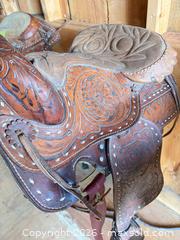 MaxSold Auction: Brown Leather Western Saddle with Floral Tooling & Horn - Elizabethtown-Kitley (Ontario, Canada) PARTNER MANAGED Estate Sale Online Auction - Rocksprings Road