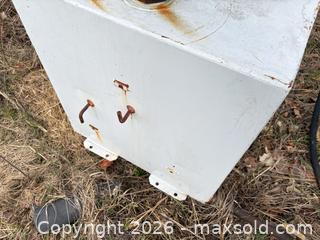 MaxSold Auction: Delta Consolidated 100 Gal Steel Fuel Transfer Tank - Elizabethtown-Kitley (Ontario, Canada) PARTNER MANAGED Estate Sale Online Auction - Rocksprings Road