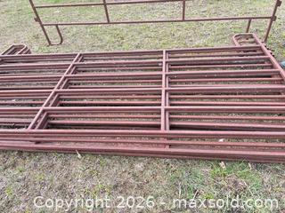 MaxSold Auction: Steel Livestock Panels / Corral Gates, Approx. 8 Panels - Elizabethtown-Kitley (Ontario, Canada) PARTNER MANAGED Estate Sale Online Auction - Rocksprings Road