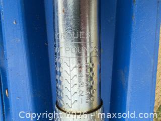 MaxSold Auction: 150-600 ft-lbs 3/4" Drive Torque Wrench - Elizabethtown-Kitley (Ontario, Canada) PARTNER MANAGED Estate Sale Online Auction - Rocksprings Road