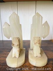 MaxSold Auction: Vintage Alabaster Cream/Ivory Obelisk Figural Bookends, Pair - Ogden (New York, USA) SELLER MANAGED Downsizing Online Auction - Village Hill Drive