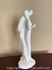 MaxSold Auction: Royal Doulton White Porcelain Romantic Couple Figurine, 8–12 in - Kitchener (Ontario, Canada) SELLER MANAGED Downsizing Online Auction - Templeton Drive