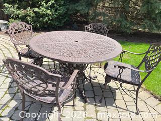 MaxSold Auction: Wrought Iron Outdoor Dining Set with Round Table, Seats 4 - Kitchener (Ontario, Canada) SELLER MANAGED Downsizing Online Auction - Templeton Drive