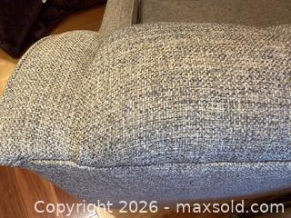 MaxSold Auction: Curved Sofa - Port Ludlow (Washington, USA) SELLER MANAGED Downsizing Online Auction - Pioneer Drive