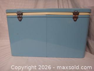 MaxSold Auction: 1960/70s COLEMAN METAL COOLER - Ajax (Ontario, Canada) SELLER MANAGED Downsizing Online Auction - Noake Crescent