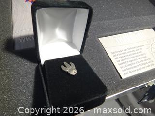 MaxSold Auction: Toronto Raptors memorabilia partial set - Ajax (Ontario, Canada) SELLER MANAGED Downsizing Online Auction - Noake Crescent