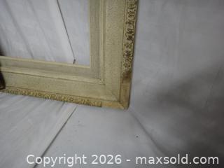 MaxSold Auction: VINTAGE FRAMES - Ajax (Ontario, Canada) SELLER MANAGED Downsizing Online Auction - Noake Crescent
