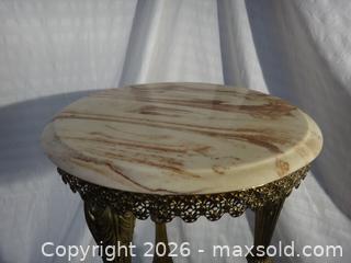 MaxSold Auction: VINTAGE FRENCH-STYLE PEDESTAL TABLE - Ajax (Ontario, Canada) SELLER MANAGED Downsizing Online Auction - Noake Crescent