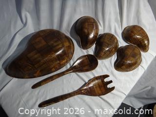 MaxSold Auction: VINTAGE MCM WEAVEWOOD TEARDROP BOWL SET - Ajax (Ontario, Canada) SELLER MANAGED Downsizing Online Auction - Noake Crescent