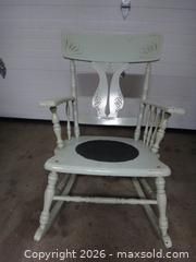 MaxSold Auction: VINTAGE ROCKING CHAIR - Ajax (Ontario, Canada) SELLER MANAGED Downsizing Online Auction - Noake Crescent