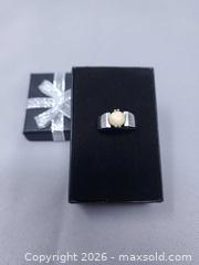 MaxSold Auction: Sterling Silver Designer Ring - Toronto (Ontario, Canada) SELLER MANAGED Estate Sale Online Auction - Swanwick Avenue