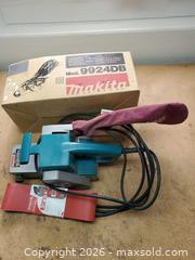 MaxSold Auction: Belt sander - Oak Bay (British Columbia, Canada) SELLER MANAGED Moving Online Auction - Kinross Avenue