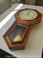 MaxSold Auction: Clock - Oak Bay (British Columbia, Canada) SELLER MANAGED Moving Online Auction - Kinross Avenue