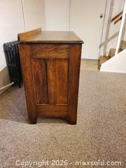 MaxSold Auction: Dresser - Oak Bay (British Columbia, Canada) SELLER MANAGED Moving Online Auction - Kinross Avenue