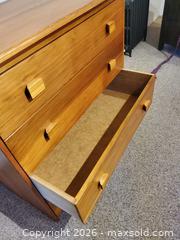 MaxSold Auction: Dresser - Oak Bay (British Columbia, Canada) SELLER MANAGED Moving Online Auction - Kinross Avenue