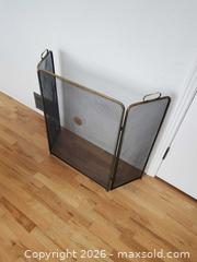 MaxSold Auction: Fireplace screen  - Oak Bay (British Columbia, Canada) SELLER MANAGED Moving Online Auction - Kinross Avenue