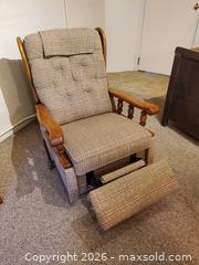 MaxSold Auction: Recliner chair - Oak Bay (British Columbia, Canada) SELLER MANAGED Moving Online Auction - Kinross Avenue