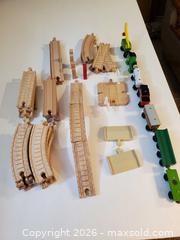 MaxSold Auction: Toy train - Oak Bay (British Columbia, Canada) SELLER MANAGED Moving Online Auction - Kinross Avenue