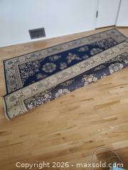 MaxSold Auction: Wool Rug - Oak Bay (British Columbia, Canada) SELLER MANAGED Moving Online Auction - Kinross Avenue