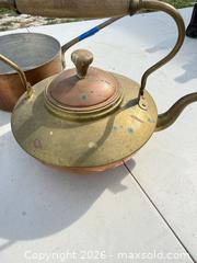 MaxSold Auction: Set: 3 Copper/Brass Kettles, Small Pan, 4 Glass Starfish Votives - Polk City (Florida, USA) SELLER MANAGED Downsizing Online Auction - Conley Drive