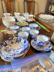 MaxSold Auction: Royal Crown Derby Blueware 1922 B - Hamilton (Ontario, Canada) Moving Online Auction - Highway 8