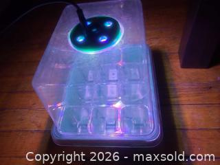 MaxSold Auction: Hydroponic starter kit - Brampton (Ontario, Canada) SELLER MANAGED Reseller Online Auction - Elizabeth Street North (CONDO)