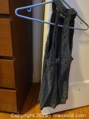 MaxSold Auction: Like new glitter top - Brampton (Ontario, Canada) SELLER MANAGED Reseller Online Auction - Elizabeth Street North (CONDO)