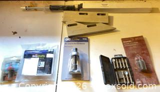 MaxSold Auction: Small Lot: Assorted Power Tool Accessories & Controllers - Water Valley (Alberta, Canada) PARTNER MANAGED Moving Online Auction - Range Road 52