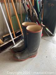 MaxSold Auction: Gardening and Cleaning Tools With Rubber Boots - Kingston (Ontario, Canada) PARTNER MANAGED Downsizing Online Auction - Sunnyside Road